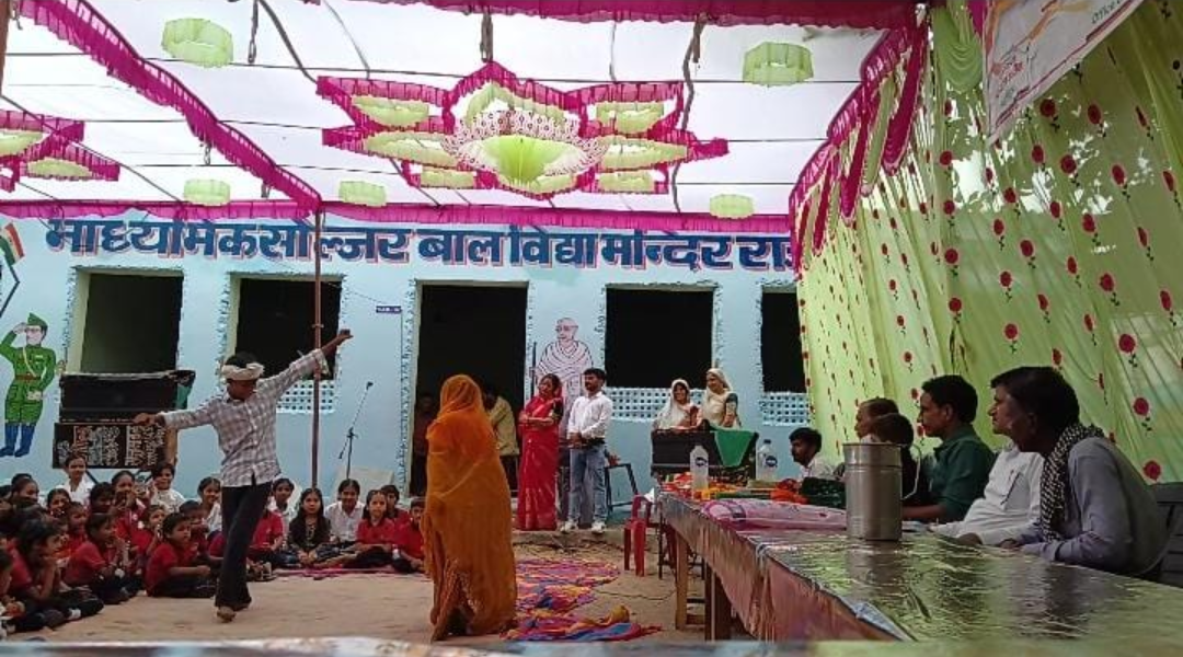 माध्यमिक सोल्जर बाल विद्या मंदिर में स्वतंत्रता दिवस पर सांस्कृतिक कार्यक्रम देशभक्ति की भावना से ओतप्रोत प्रस्तुतियों ने मोहा मन, हर्षोल्लास के साथ मनाया राष्ट्रीय पर्व