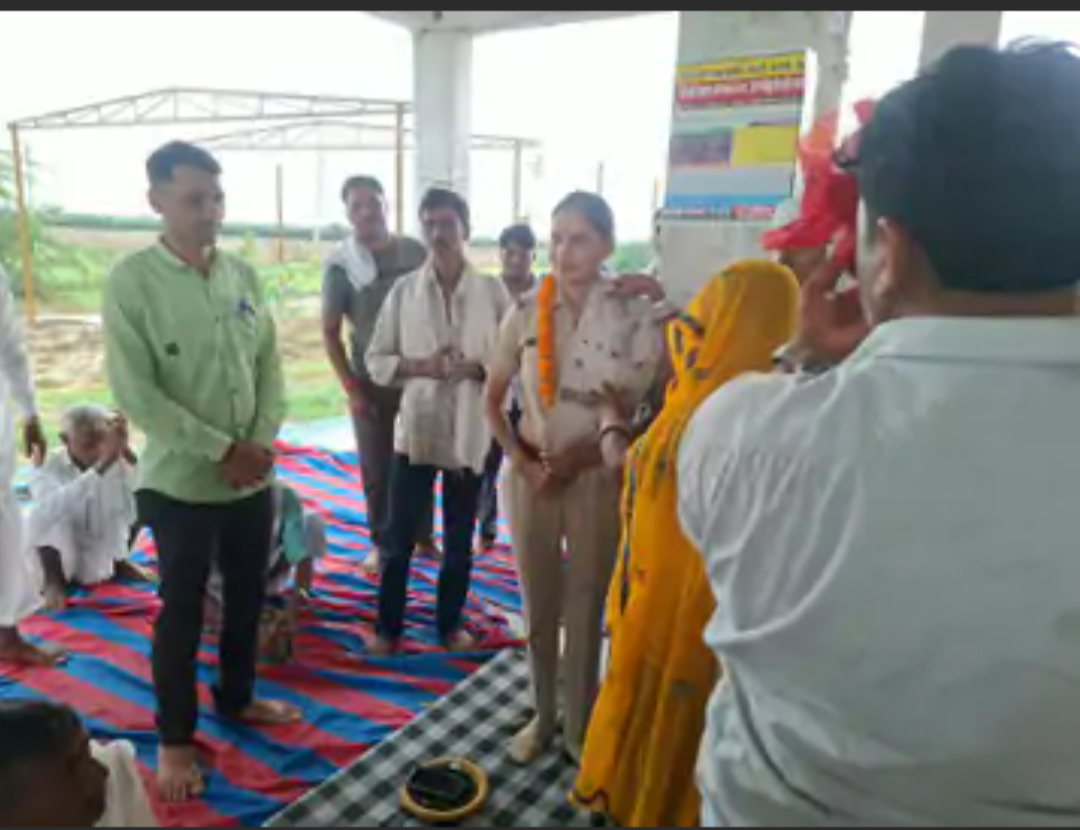 बंशीपुरा-तुर्किया में जन संवाद बैठक:थाना प्रभारी ने साइबर और महिला अपराधों पर दी जानकारी
