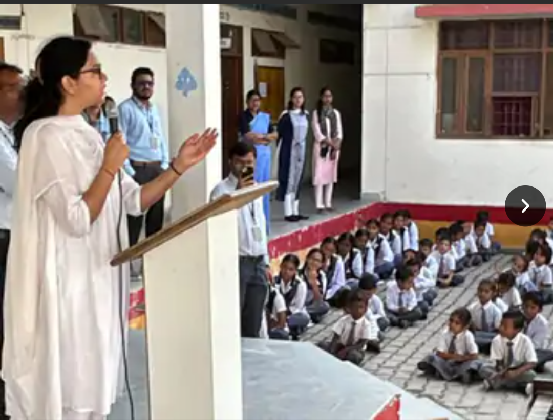 देवली के स्कूलों में ‘ट्रांसफॉर्मेटिव ट्यूजडे’ कार्यक्रम:पॉक्सो एक्ट, बाल अधिकारों पर स्टूडेंट्स को किया जागरूक
