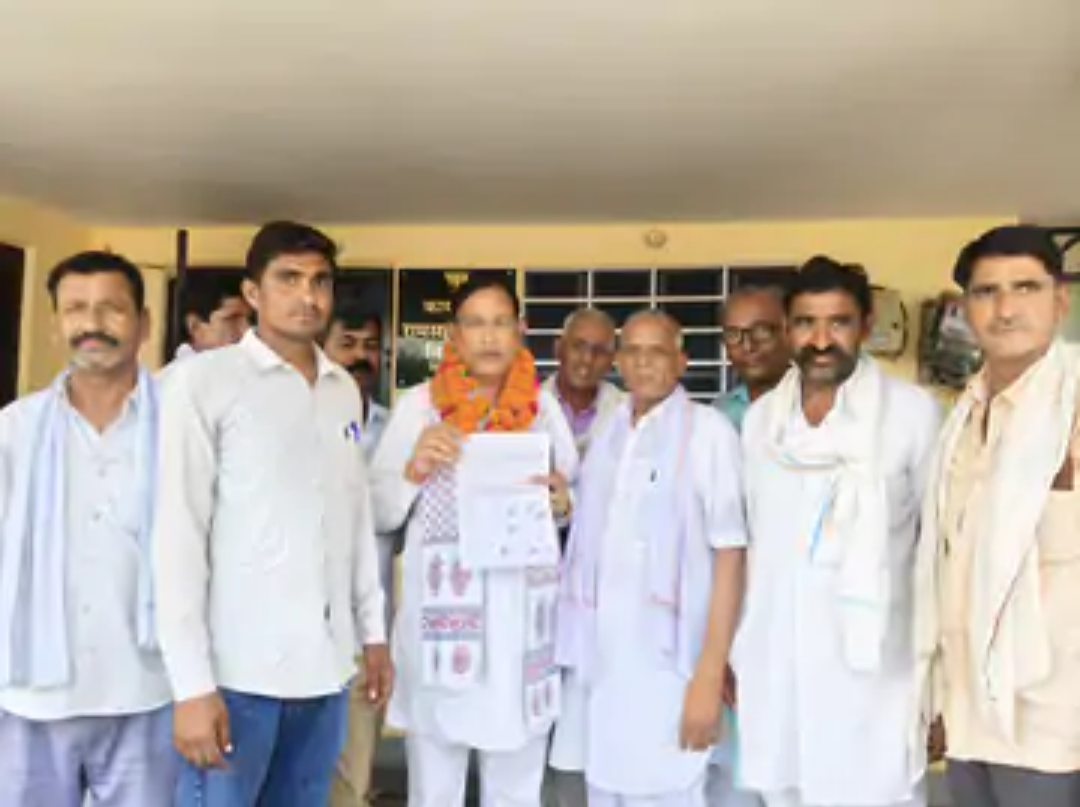 3 किमी सड़क निर्माण स्वीकृति के लिए विधायक को ज्ञापन:ढाबा के बालाजी से बेगमपुरा तक 1.87 करोड़ का एस्टीमेट 8 महीने से लंबित