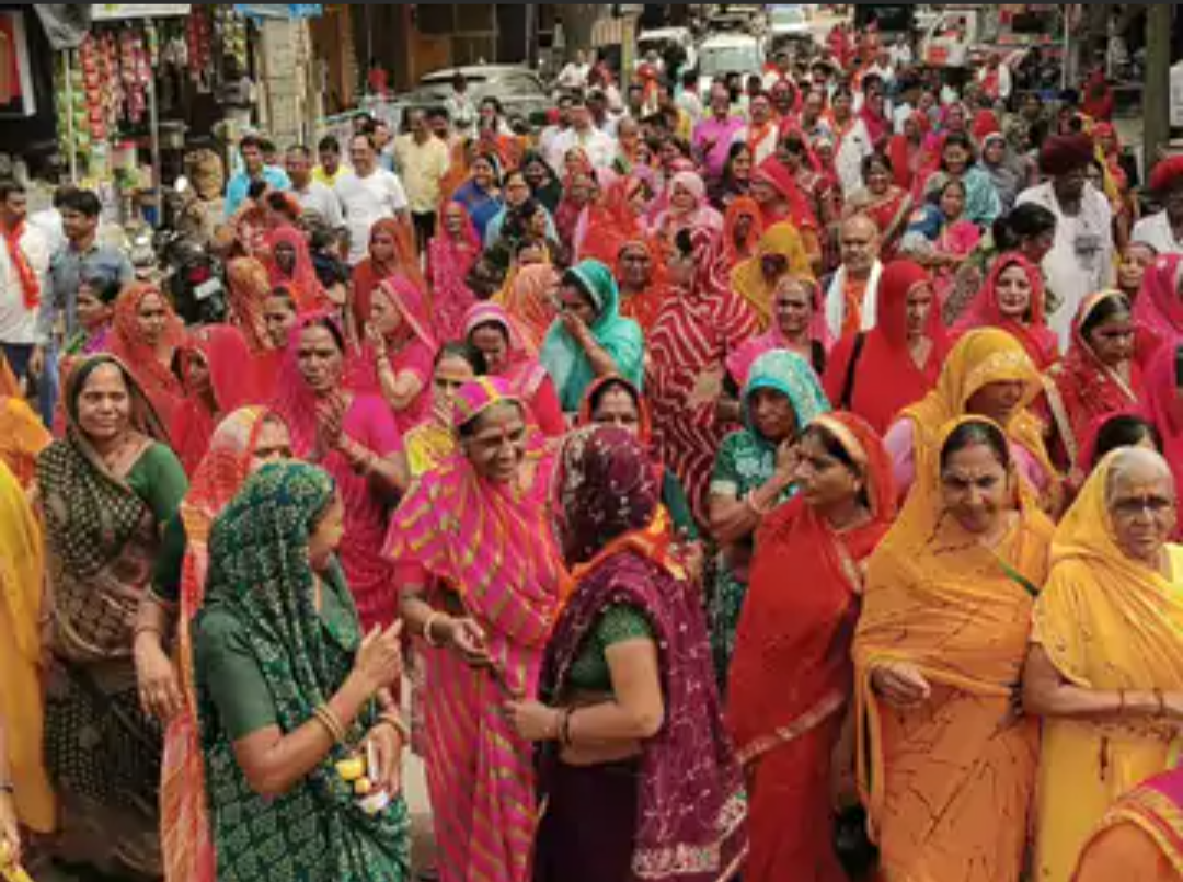 देवली में सांवरिया डाक निशान यात्रा की तिथि बदली:नगरपालिका चुनाव के कारण बदलाव, 1 सितंबर को होगी रवाना; कोटड़ी श्याम पदयात्रा भी हुई शुरू