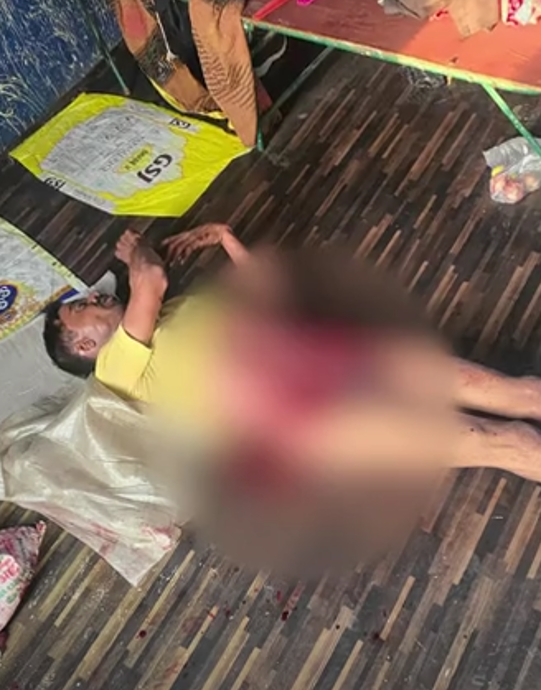 हरियाणा में पति की हत्या, आंतें बोरी में भरीं: सीने से प्राइवेट पार्ट तक एक फीट काटा; लीवर-किडनी गायब; पत्नी छत से कूदी