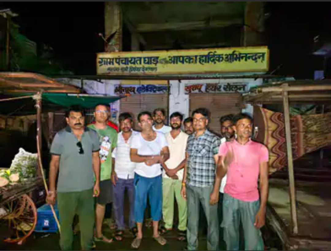 घाड़ में 33 केवी सब स्टेशन पर बिजली कटौती:ग्रामीणों का बिजली विभाग के खिलाफ प्रदर्शन, AEN ने कार्रवाई का आश्वासन दिया