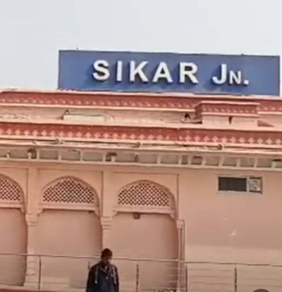 रोडवेज बसों में महिलाओं के लिए दो दिन यात्रा फ्री:रक्षाबंधन त्योहार पर हिसार से खड़की तक स्पेशल ट्रेन चलेगी, सीकर समेत महाराष्ट्र-गुजरात के कई स्टेशनों पर रुकेगी