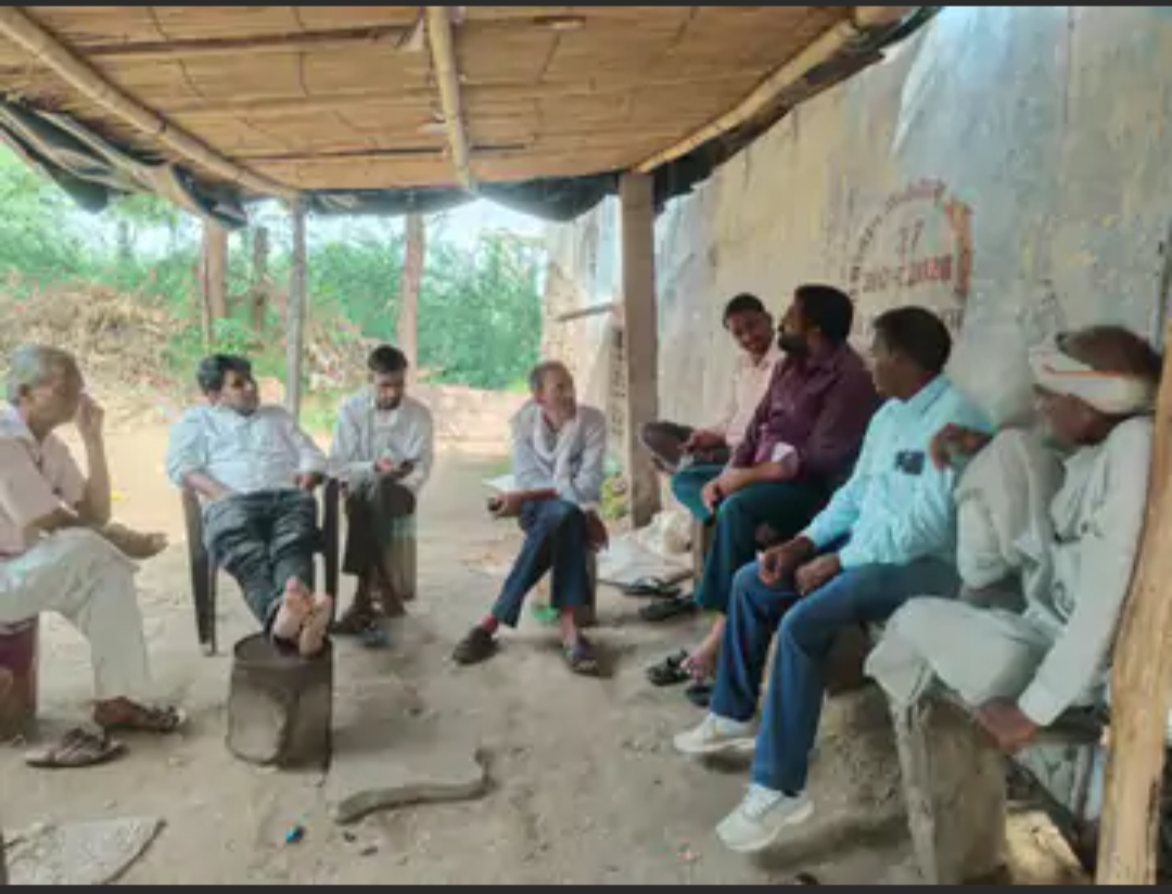 पंचायत चुनाव की घोषणा के साथ गांवों में सियासी हलचल:गांव के चौराहों पर दावेदारों और जीत-हार के समीकरणों पर चर्चा
