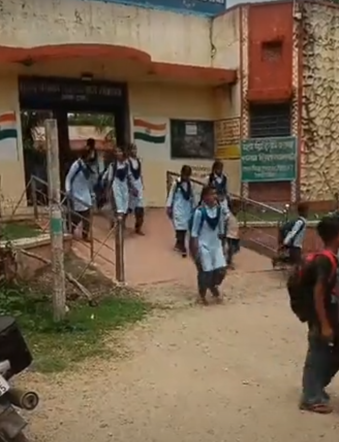 ग्रामीण सरकारी स्कूलों में गेस्ट फैकल्टी की नियुक्ति शुरू:1 सितंबर से आवेदन, मेरिट से चयन; 30 हजार रुपए तक मानदेय