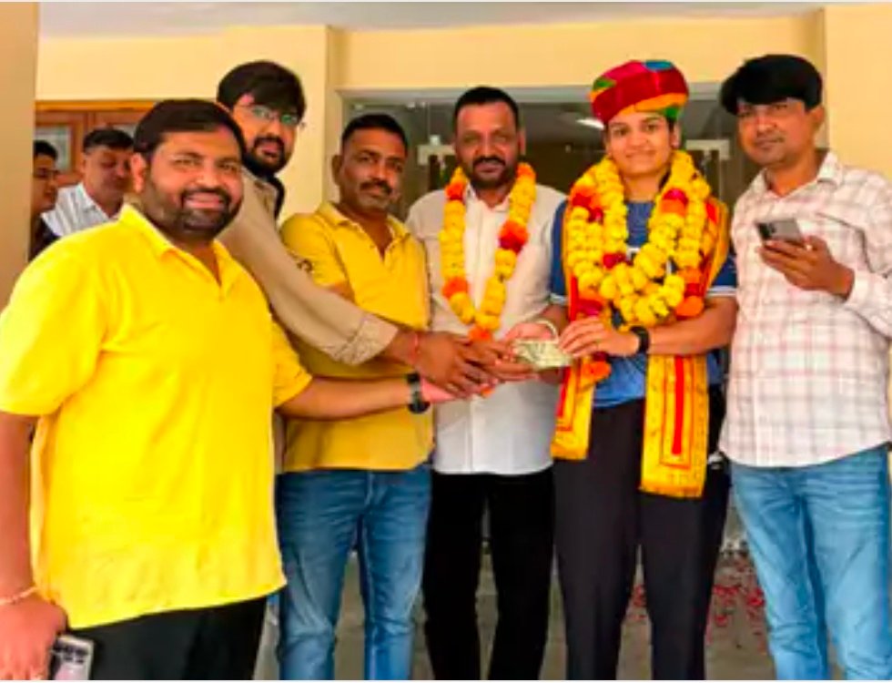 गोल्ड मेडलिस्ट अरुंधती चौधरी का देवली में हुआ सम्मान:बोलीं- ऐसे सम्मान युवाओं को आगे बढ़ने की प्रेरणा देती है; कॉमनवेल्थ गेम्स में इंग्लैंड की बॉक्सर को फाइनल में हराया था