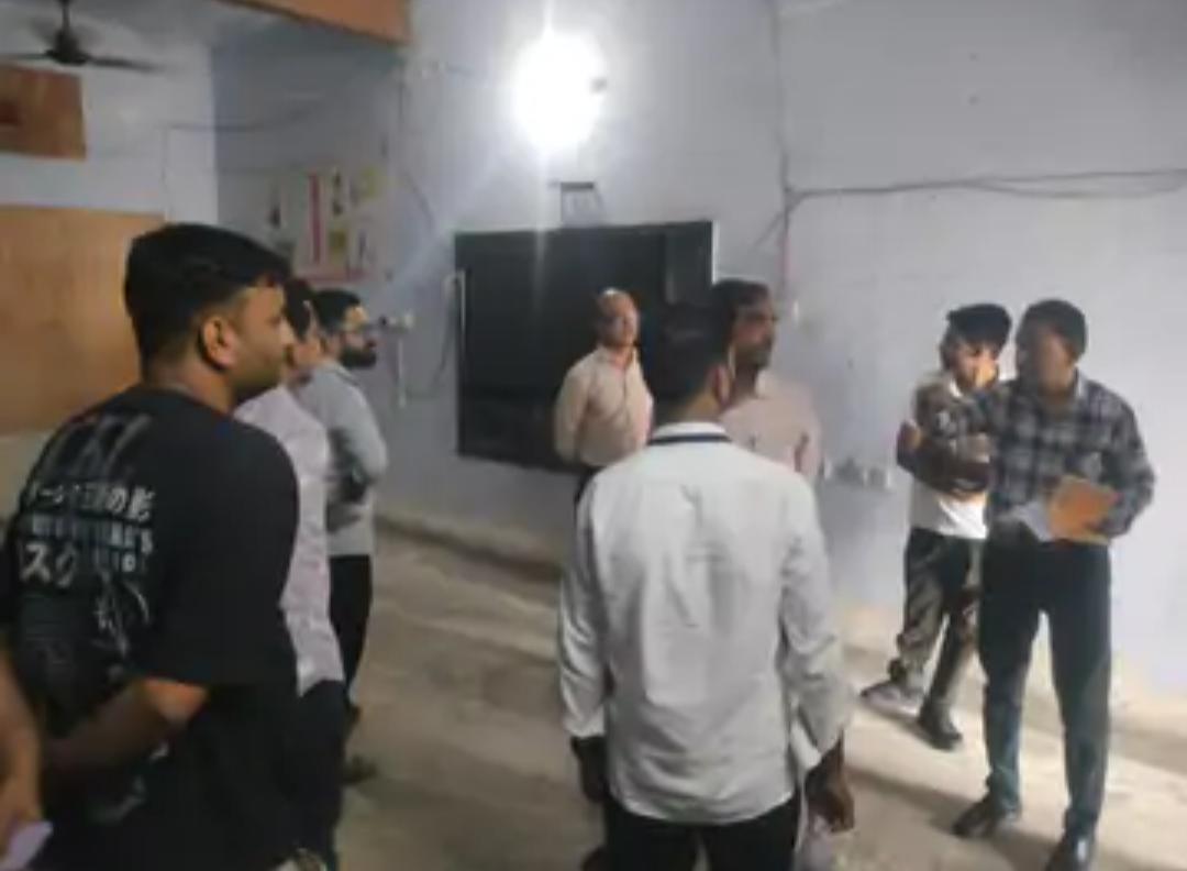 अफसरों ने पीपलू स्ट्रांग रूम का जायजा लिया:नगर पालिका चुनाव की तैयारियों को दिया अंतिम रूप