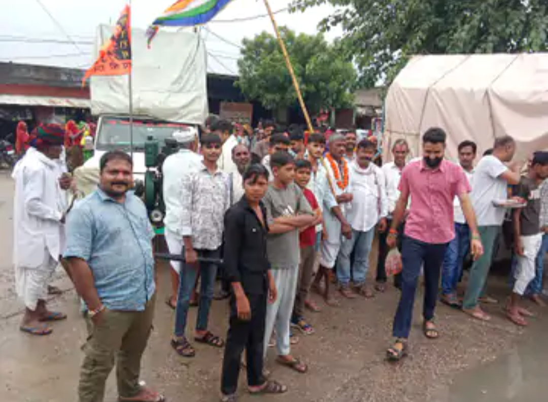 रानोली से देव महाराज की पैदल यात्रा रवाना:श्रद्धालुओं ने जयकारे लगाए, जगह-जगह हुआ स्वागत