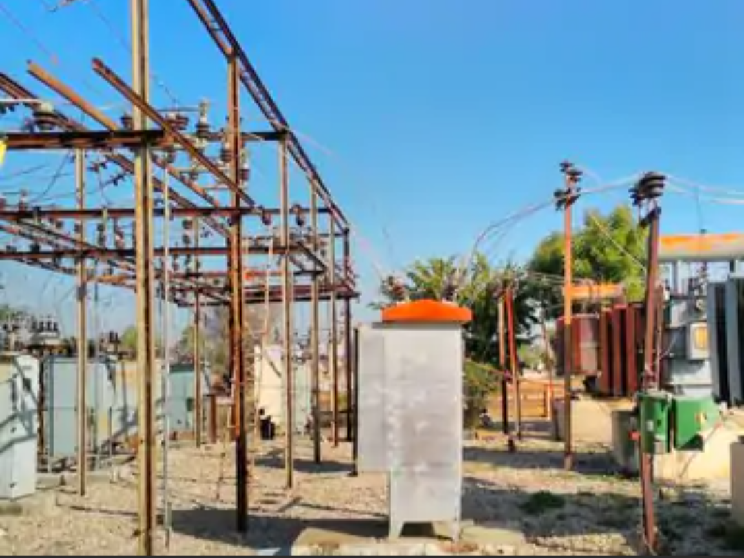खेड़ीमानपुर में बिना सूचना बिजली कटौती से ग्रामीण परेशान:भाजपा नेता ने अधिकारियों से शिकायत की, बिजली सप्लाई सुनिश्चित करने की मांग