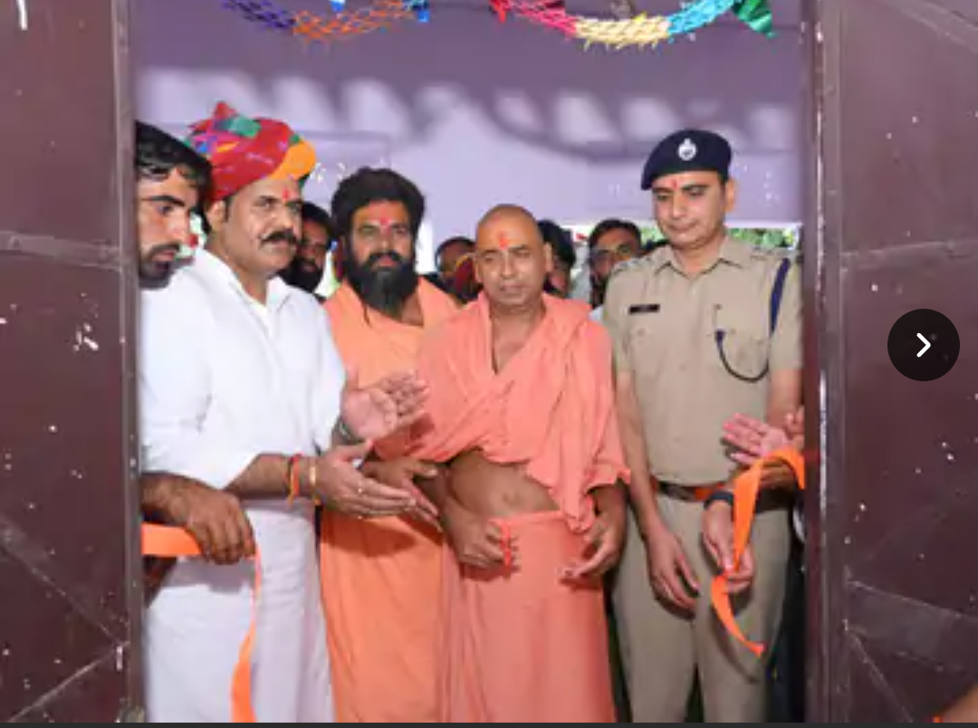 सरकारी कर्मचारियों और ग्रामीणों के सहयोग से बनी बर्णेश्वर लाइब्रेरी:200 बच्चों के बैठने की व्यवस्था, बालकानंद गिरी जी ने किया उद्घाटन