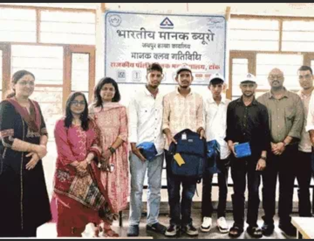 निवाई में स्टूडेंट्स के लिए क्विज और साक्षरता कार्यशाला:40 स्टूडेंट्स ने लिया हिस्सा, भामाशाह ने भेंट किया इनवर्टर