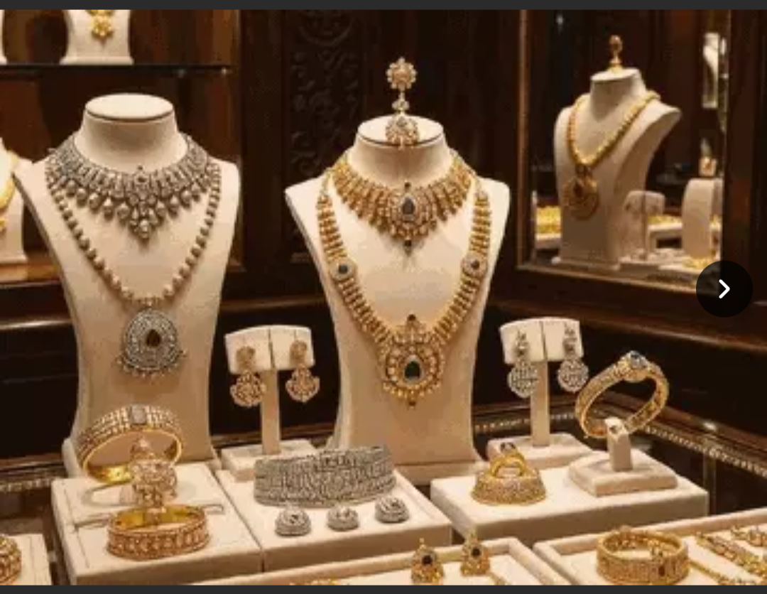 चांदी ₹3,742 गिरकर ₹2.30 लाख किलो पर आई:सोना ₹269 सस्ता होकर ₹1.53 लाख का 10 ग्राम हुआ, कैरेट के हिसाब से देखें कीमत