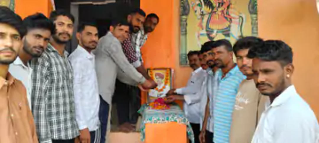 कर्नल किरोड़ी सिंह बैसला की जयंती पर युवाओं ने किया नमन