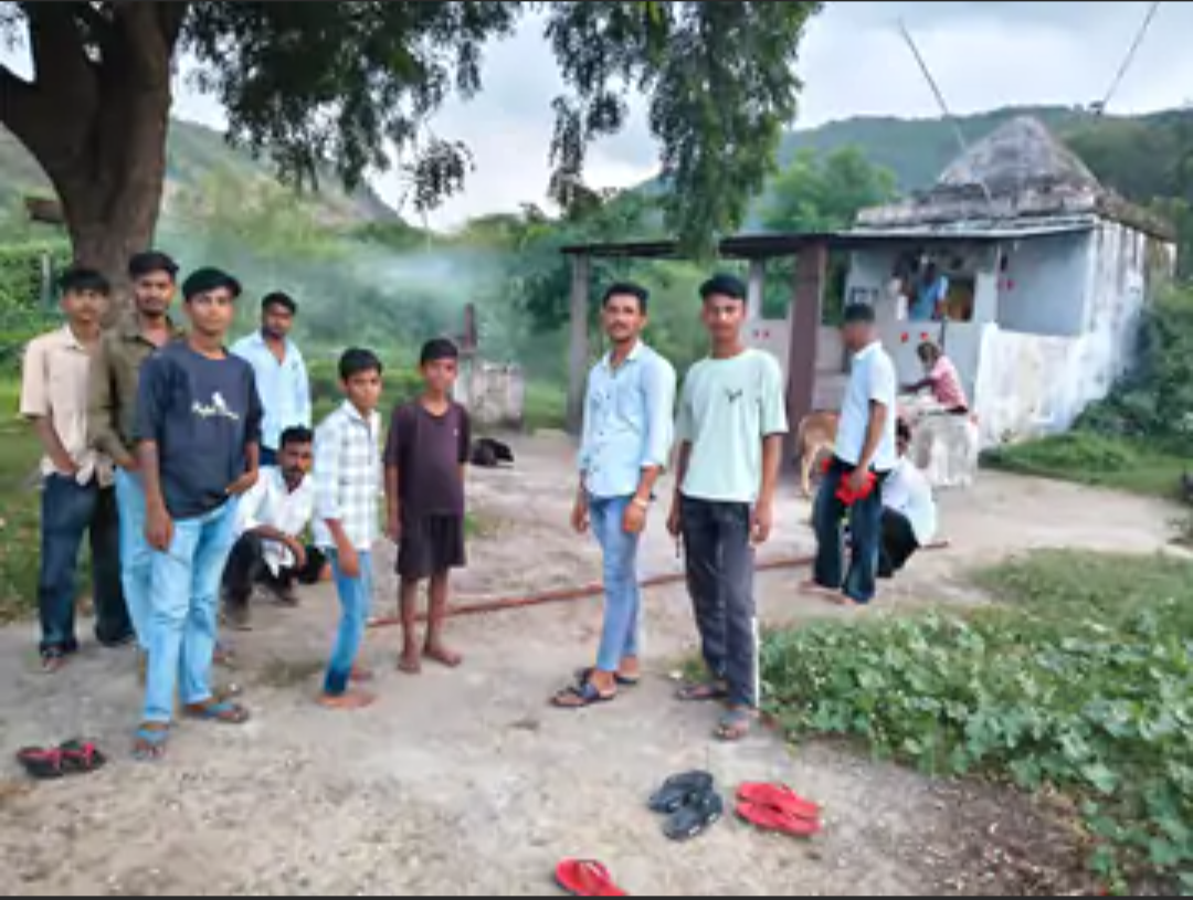 सारसोप से देवनारायण मंदिर तक पैदल यात्रा कल:सुबह 6 बजे चारभुजा नाथ मंदिर से होगी रवाना, भजन-कीर्तन करते हुए जाएंगे श्रद्धालु