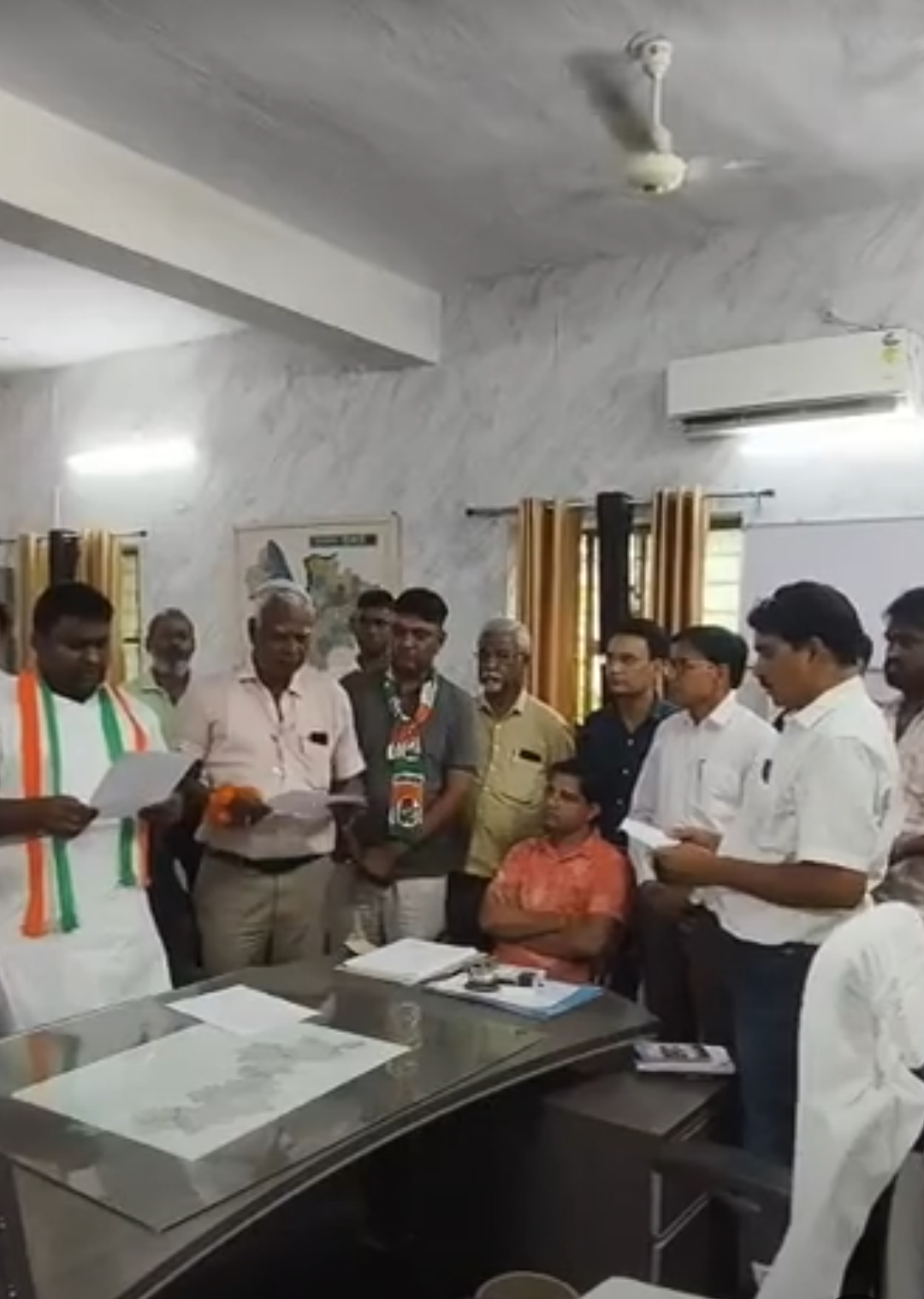 देवली पालिकाध्यक्ष पद के लिए कांग्रेस-भाजपा उम्मीदवारों ने भरा नामांकन:भाजपा से कजोड़ी देवी, कांग्रेस से बनवारी लाल बैरवा ने भरा पर्चा