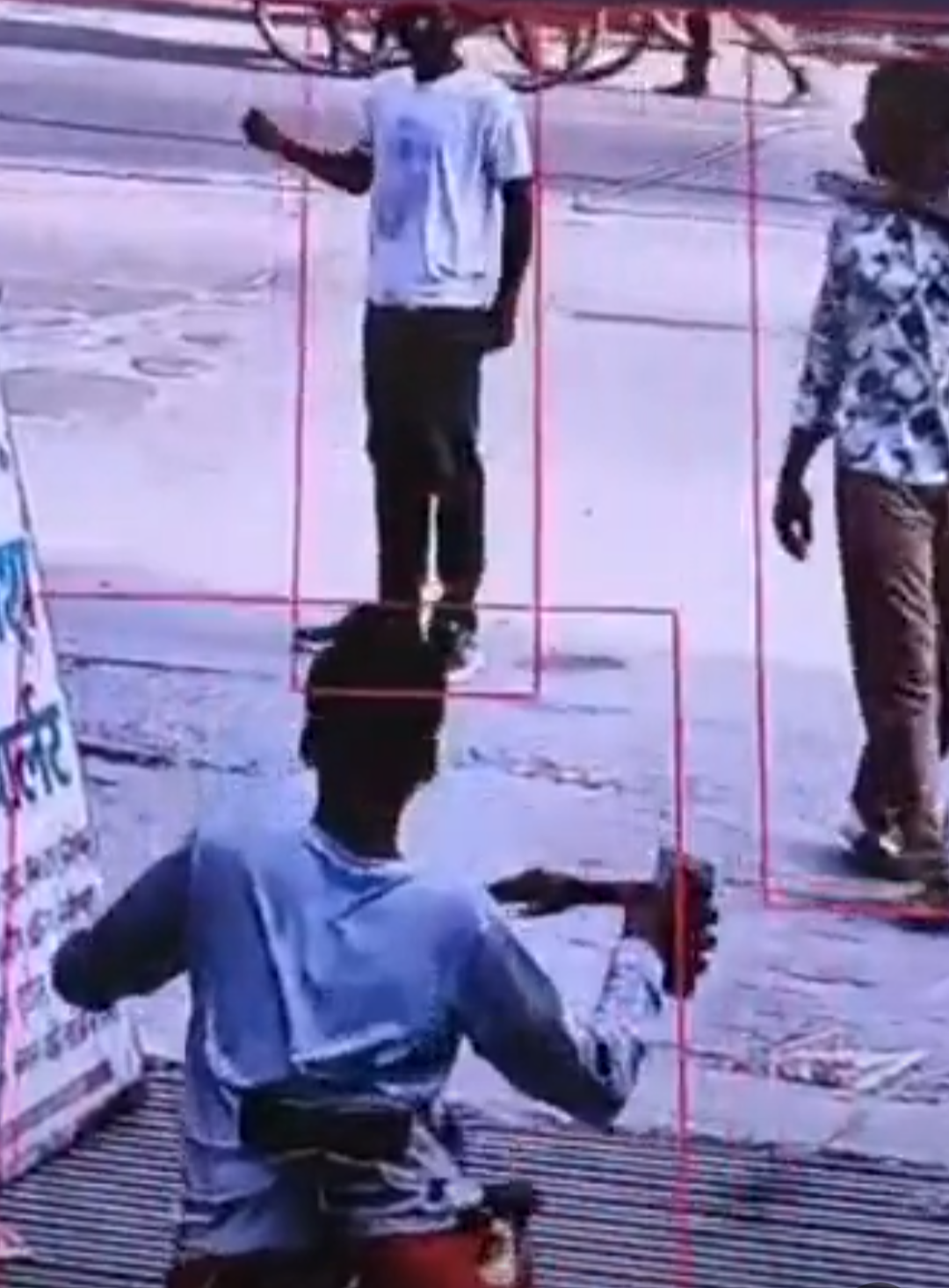 निवाई में घर के बाहर से बाइक चोरी, VIDEO:बाहर खड़ी कर अंदर गया था युवक, वापस आने पर गायब मिली