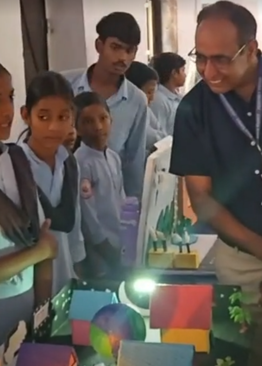 निवाई में विज्ञान मेले में छात्रों ने दिखाए मॉडल:विजेताओं को मेडल व प्रशस्ति पत्र देकर सम्मानित किया