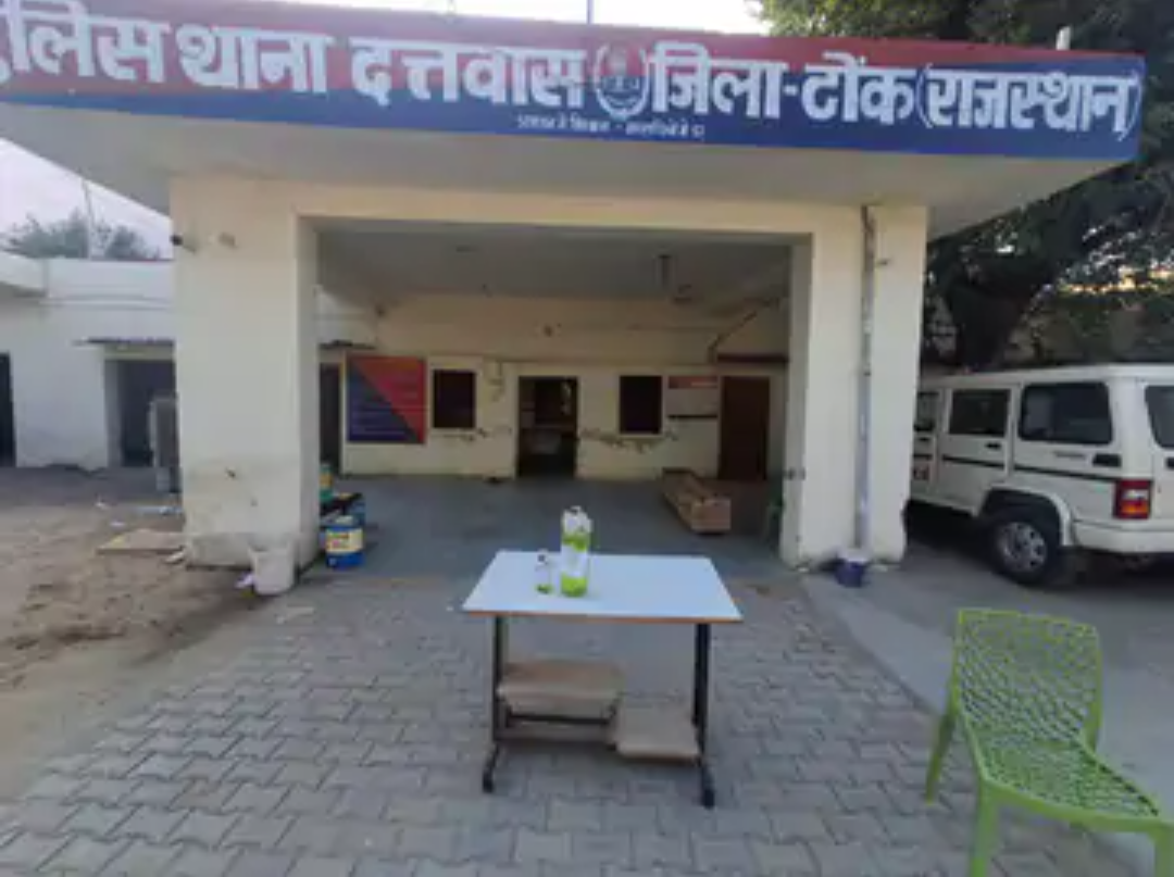 दतवास पुलिस ने 3 नाबालिग लड़कियों को बचाया:3 युवक गिरफ्तार, ‘खुशी-11’ अभियान के तहत कार्रवाई