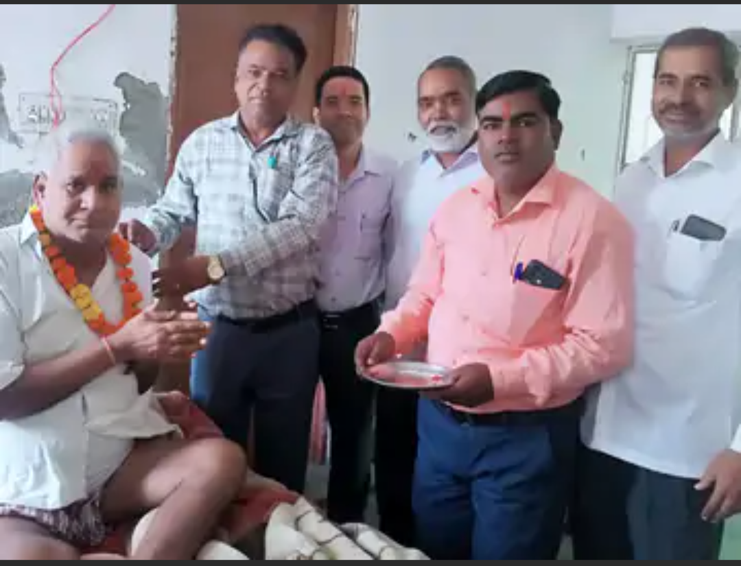 निवाई वृद्धाश्रम में अंतरराष्ट्रीय वृद्धजन दिवस मनाया:वृद्धजनों को श्रवण यंत्र, व्हीलचेयर और छड़ी बांटी;स्वास्थ्य जांच शिविर भी लगा